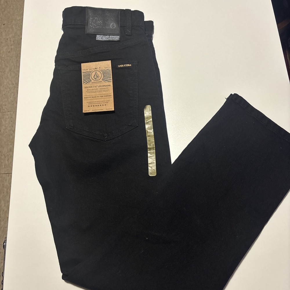 Volcom Vorta Modern Straight Stretch Denim Jeans Black Mens Size 30x32 NEW